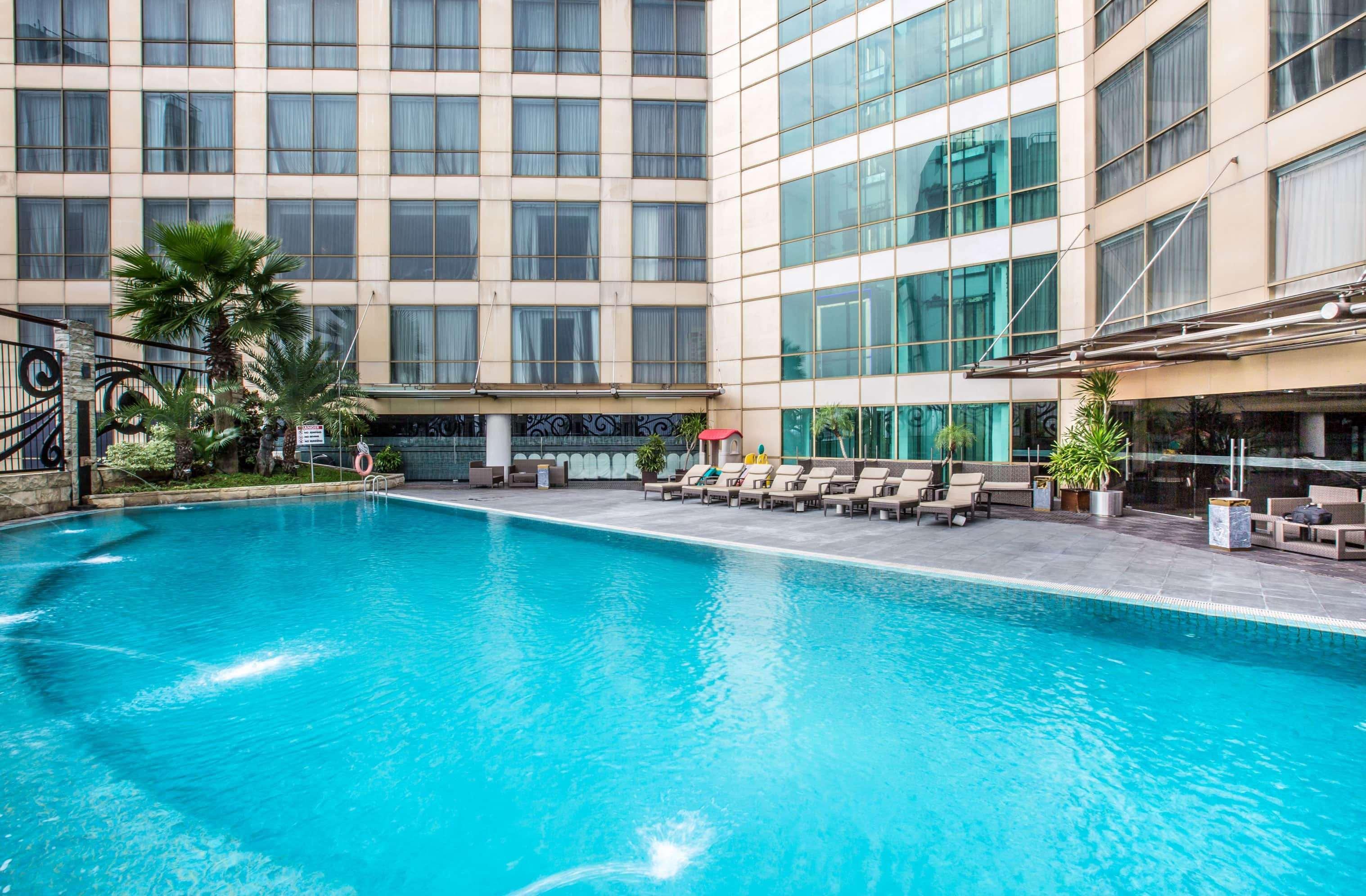 Hotel Wyndham Surabaja Zewnętrze zdjęcie