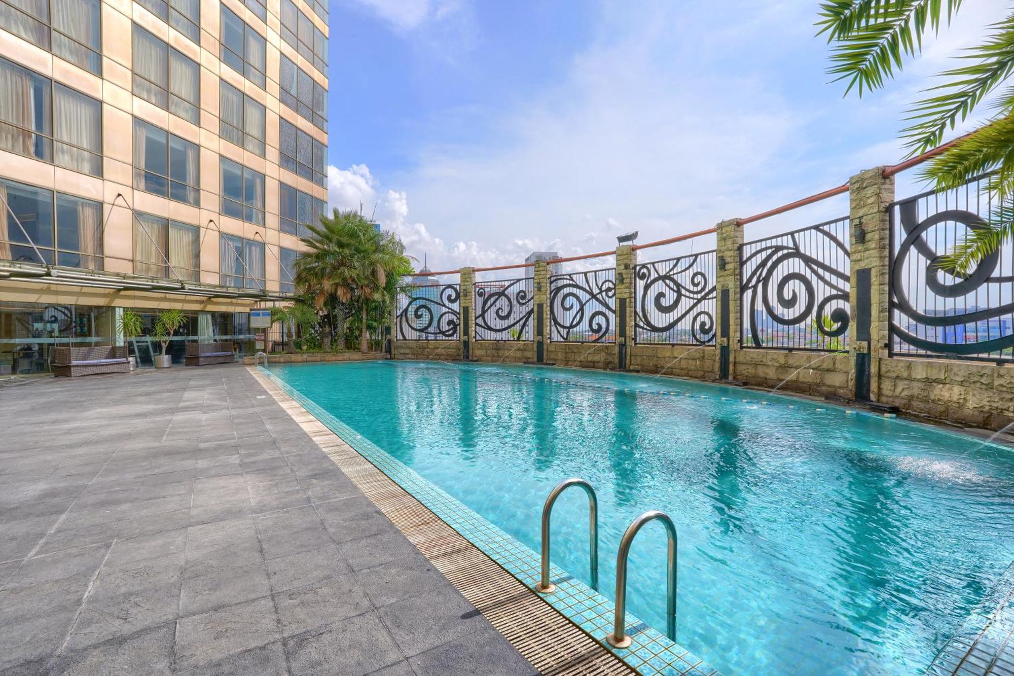 Hotel Wyndham Surabaja Zewnętrze zdjęcie
