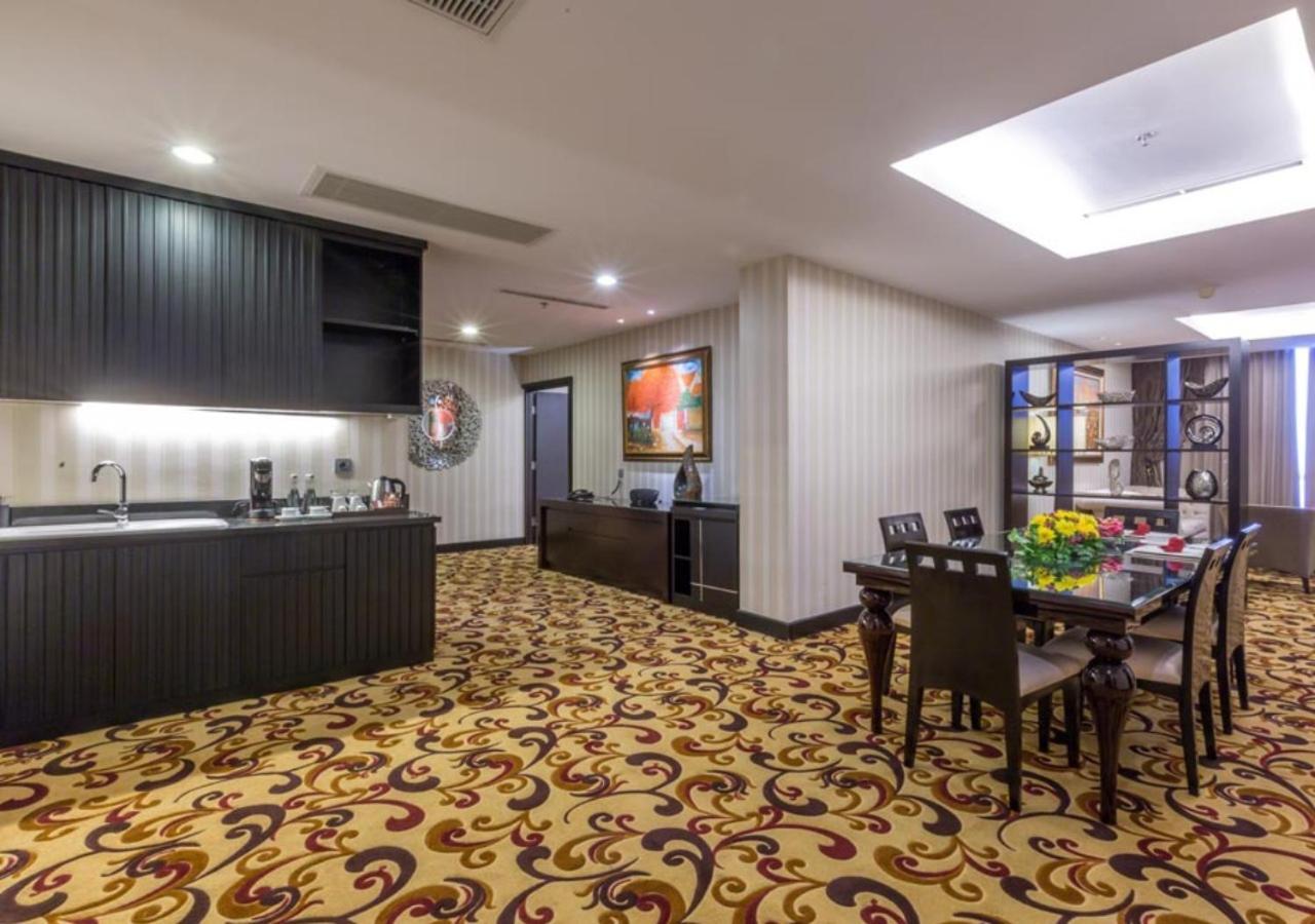 Hotel Wyndham Surabaja Zewnętrze zdjęcie