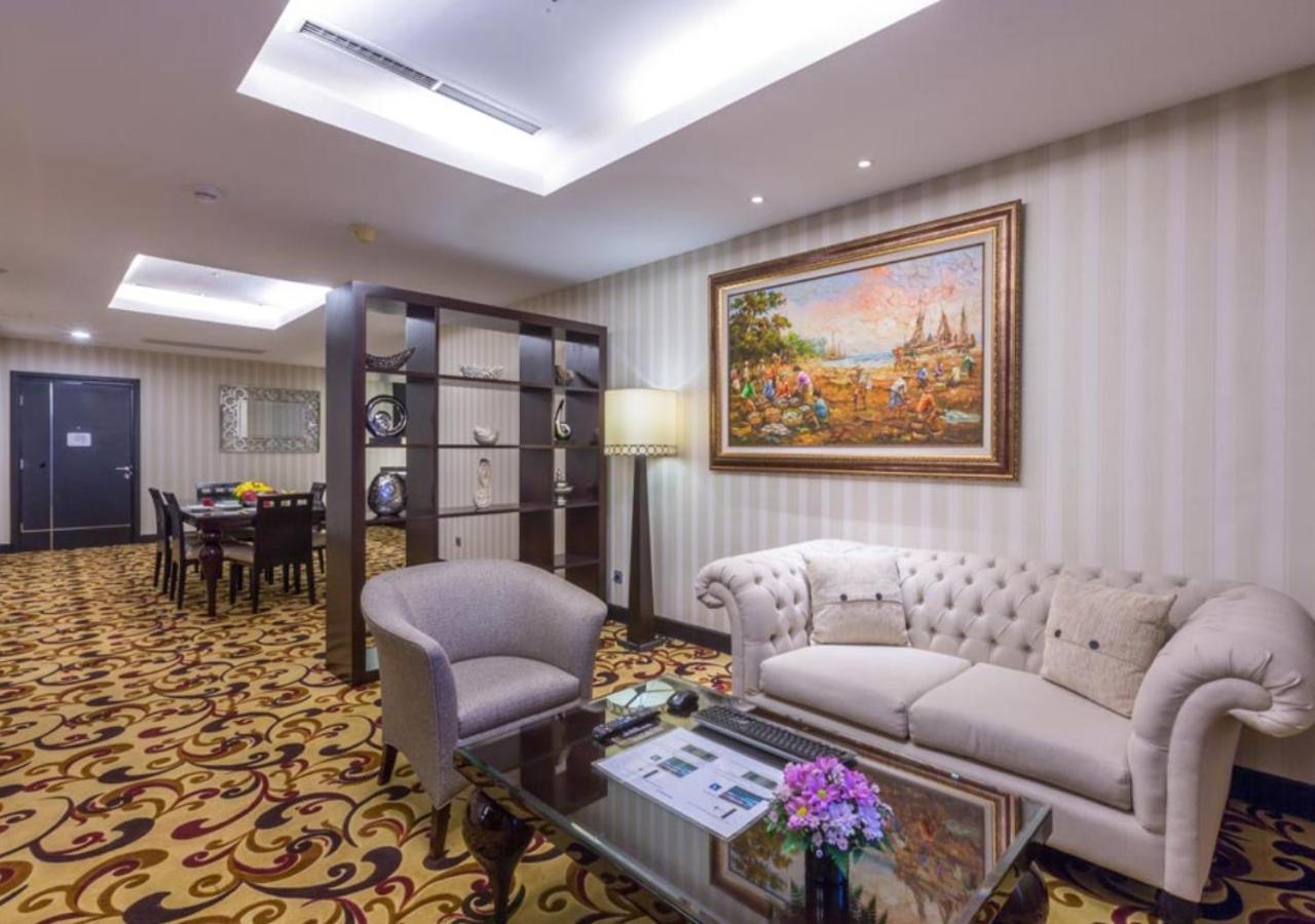 Hotel Wyndham Surabaja Zewnętrze zdjęcie